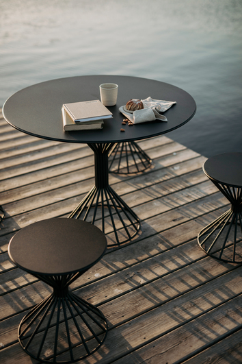 Roots Cafébord Ø96 | Svart  | Fabrikant