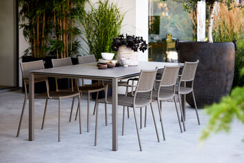 Less-amrchair_pure-table