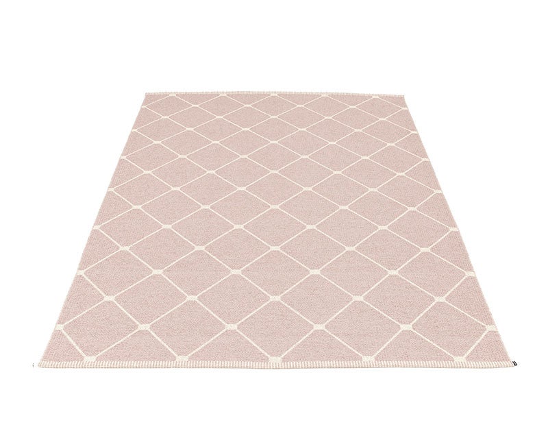 regina-180-pale-rose-matta-pappelina