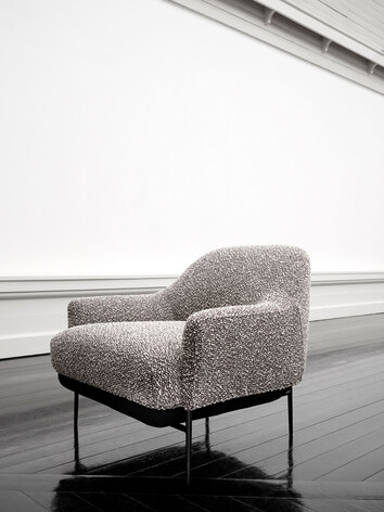 Fåtöljen Chill (Låg) i tyget Silenzio col. 6