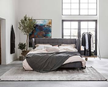 Mario Sängfram i ljust, öppet sovrum