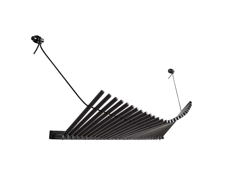 120236-Knaegt-svart-1-WOUD