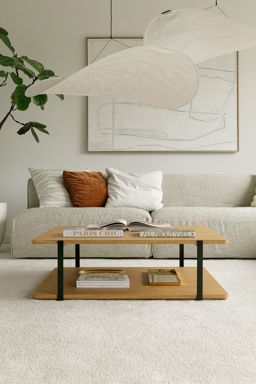 Edda Soffbord i vardagsrum framför beige soffa