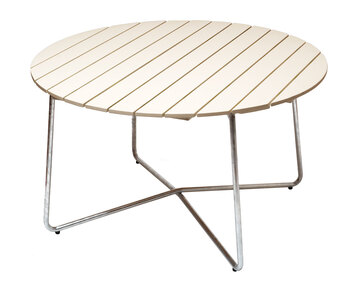 Bord 9A från Grythyttan i vitlackad ek i diameter 120 centimeter