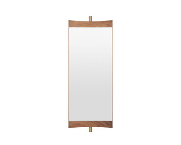 Vanity Väggspegel 1 designad av GamFratesi, för Gubi. 