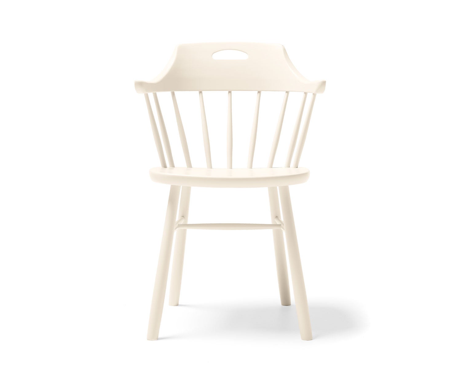Småland Bistro Stol med handtag i utförandet Cremevit 49