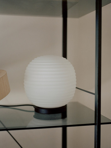New-Works_Terra_2020_Lantern-Globe-Table-Lamp_Small