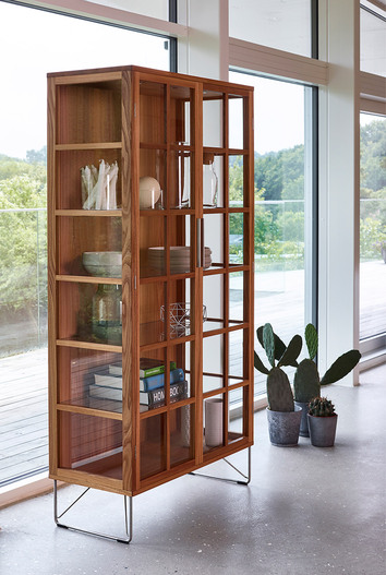 AK2780 vitrinskåp från danska Naver